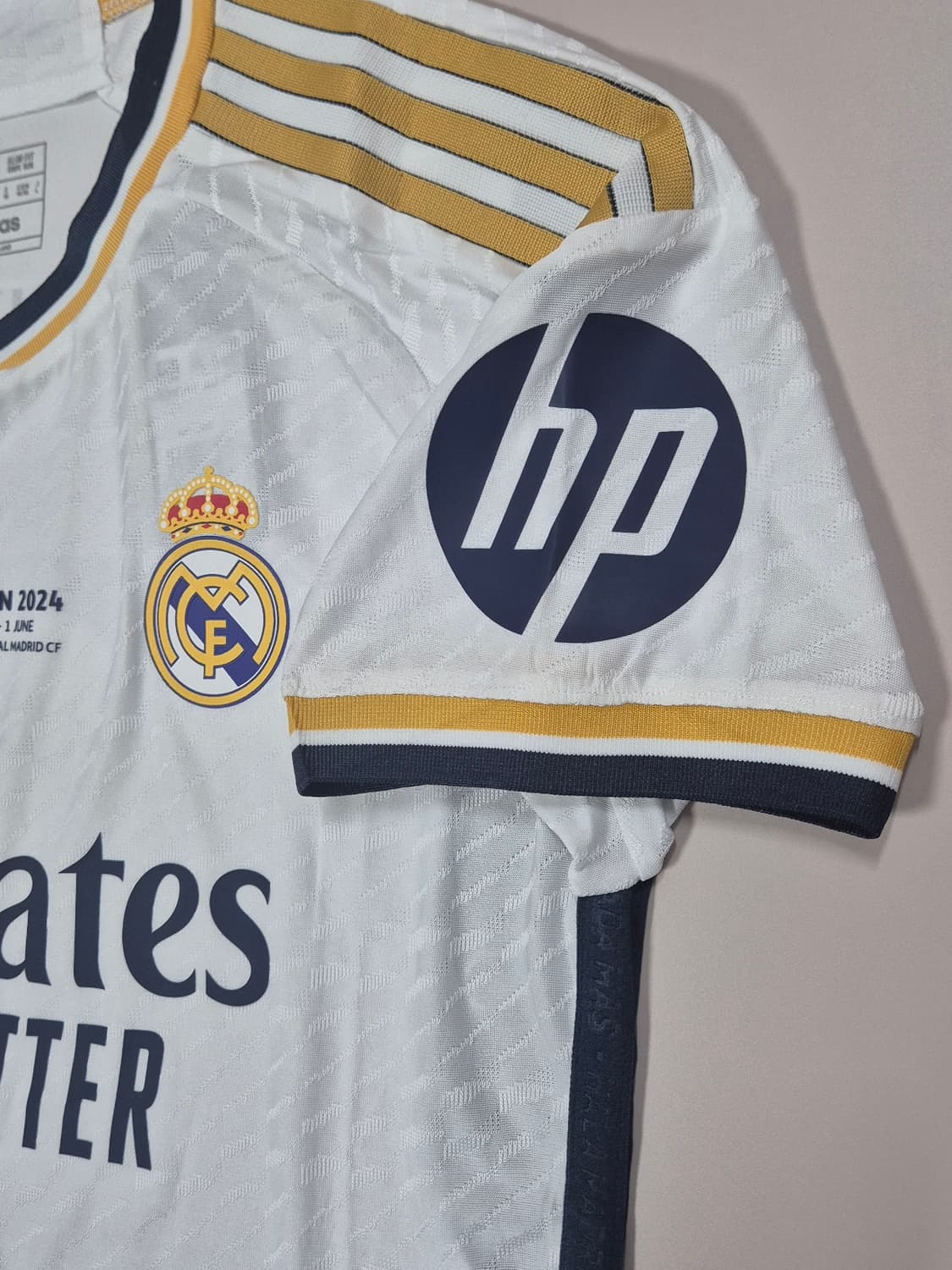 23-24 레알 홈 챔스파이널버전 비니시우스 유니폼 M사이즈 상품이미지6