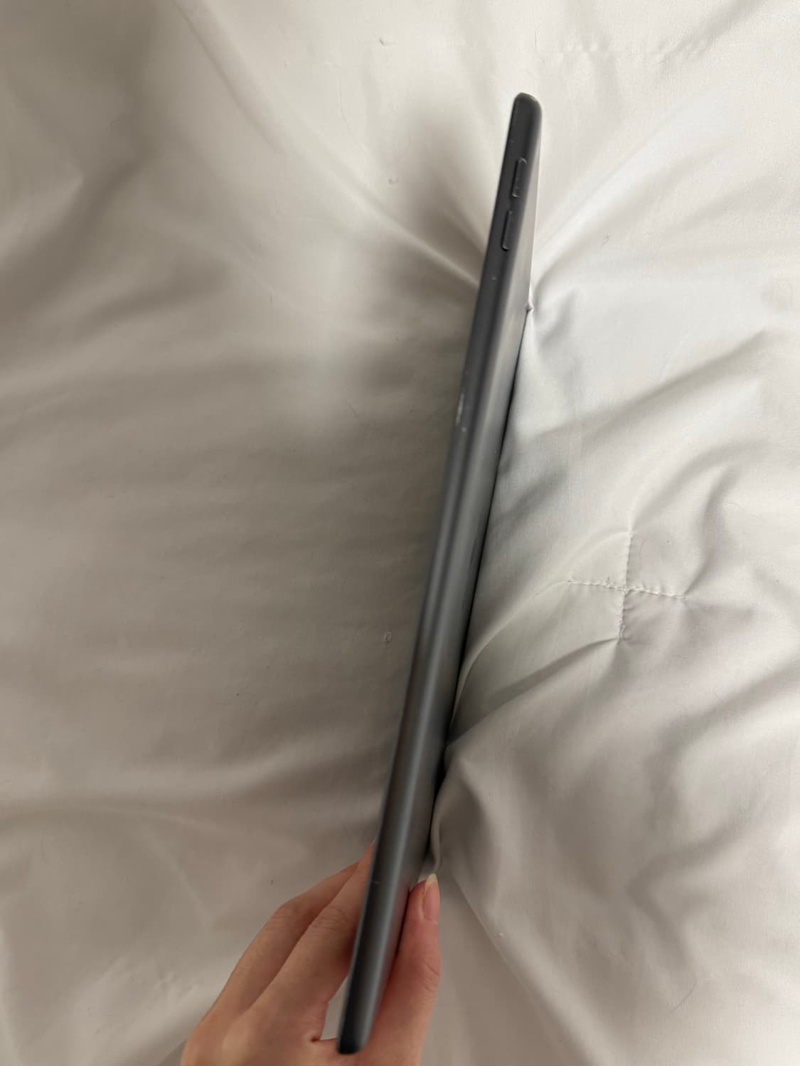 아이패드 7세대 스페이스 그레이 32기가 상품이미지3