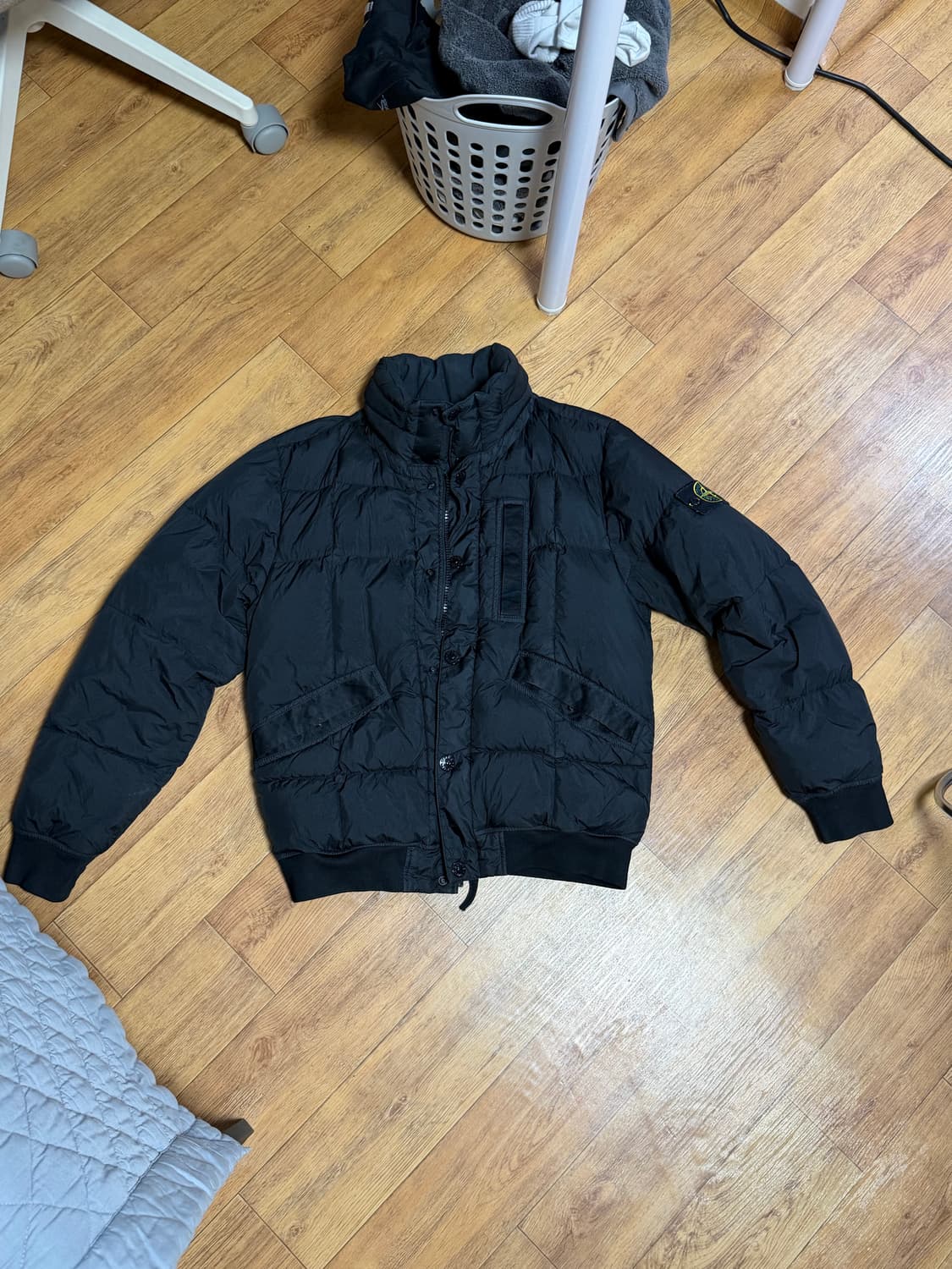 스톤아일랜드 19fw 크링클랩스 논후드 패딩 블랙 m 상품이미지1