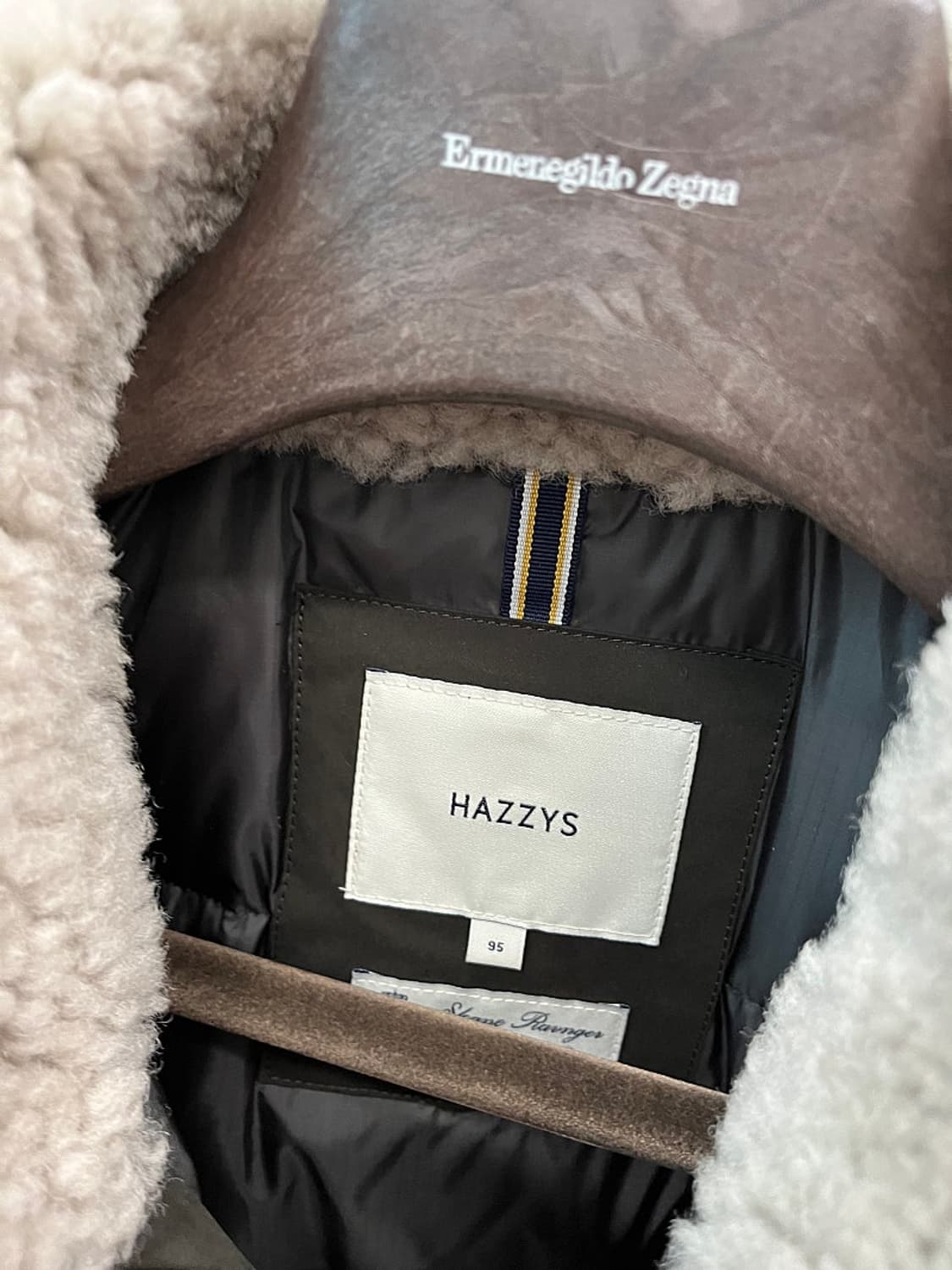 95) 헤지스 24fw 양털 패딩자켓  상품이미지3