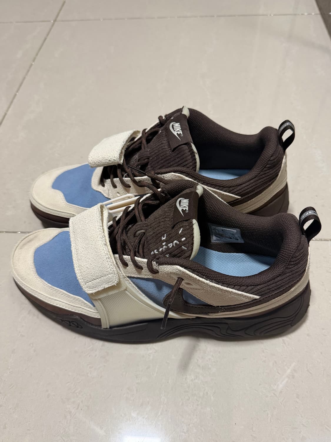 나이키 스캇 줌 필드 상품이미지2