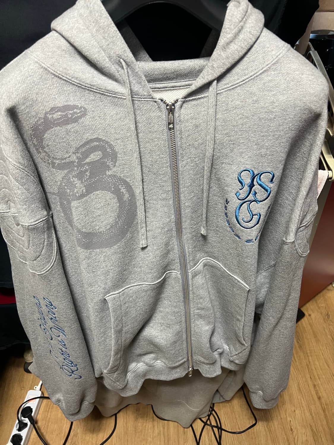 인세인개러지 스네이크 패디드 숄더 후드 멜란지 그레이 상품이미지2