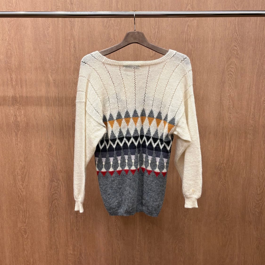 JPN 브이넥 긴팔 니트 가디건 기하학 패턴 버튼 디테일 아이보리 그레이 상품이미지3