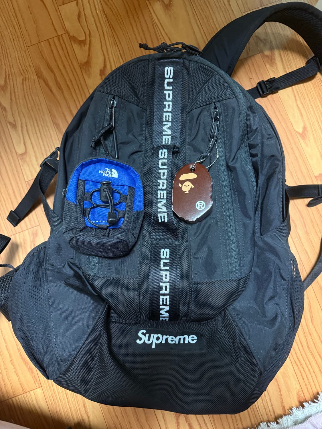 슈프림 22FW 백팩 상품이미지3