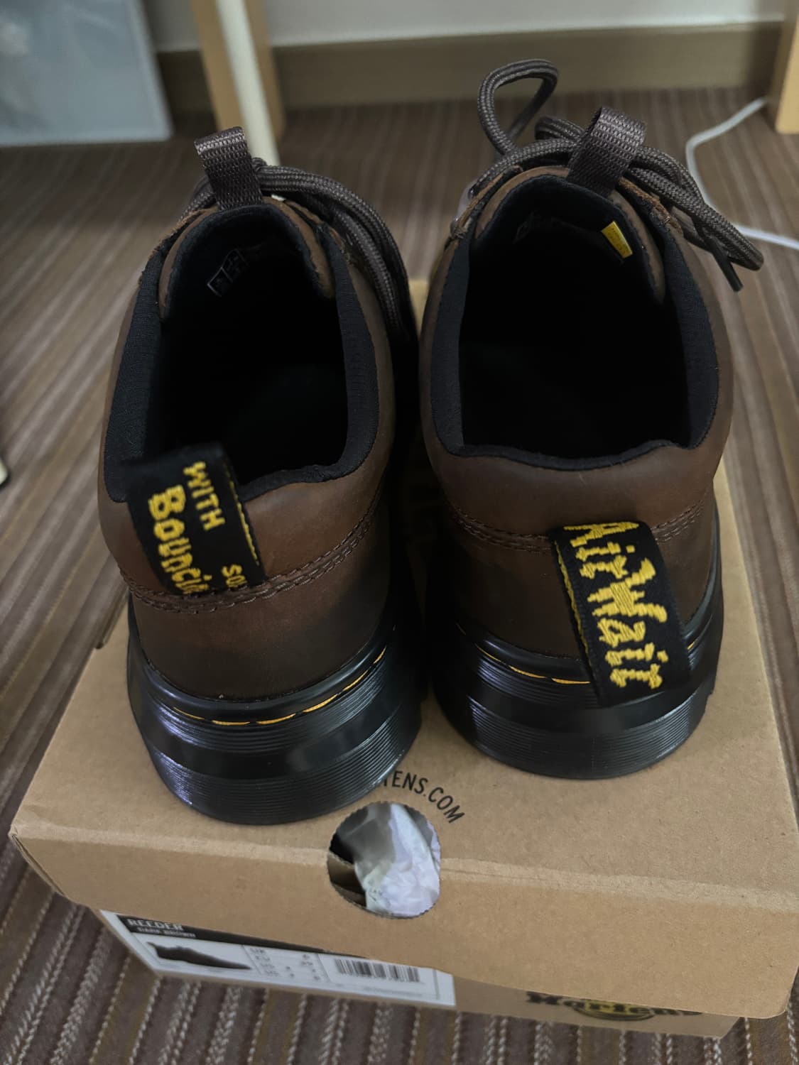 닥터마틴 리더 와이오밍 다크브라운 크레이지홀스 상품이미지3