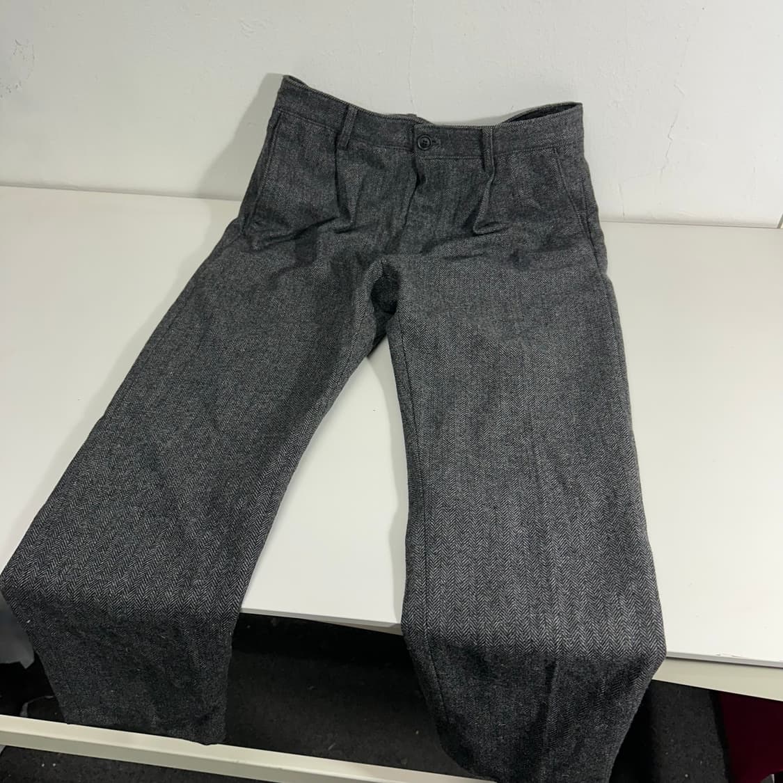 30 비슬로우 레귤러핏 원턱 헤링본 울 슬랙스 상품이미지4