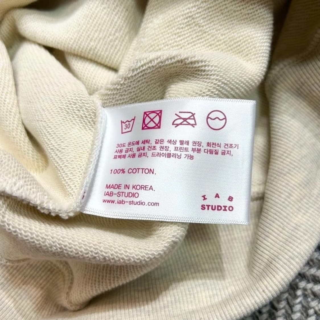 아이앱스튜디오 후드티 상품이미지5