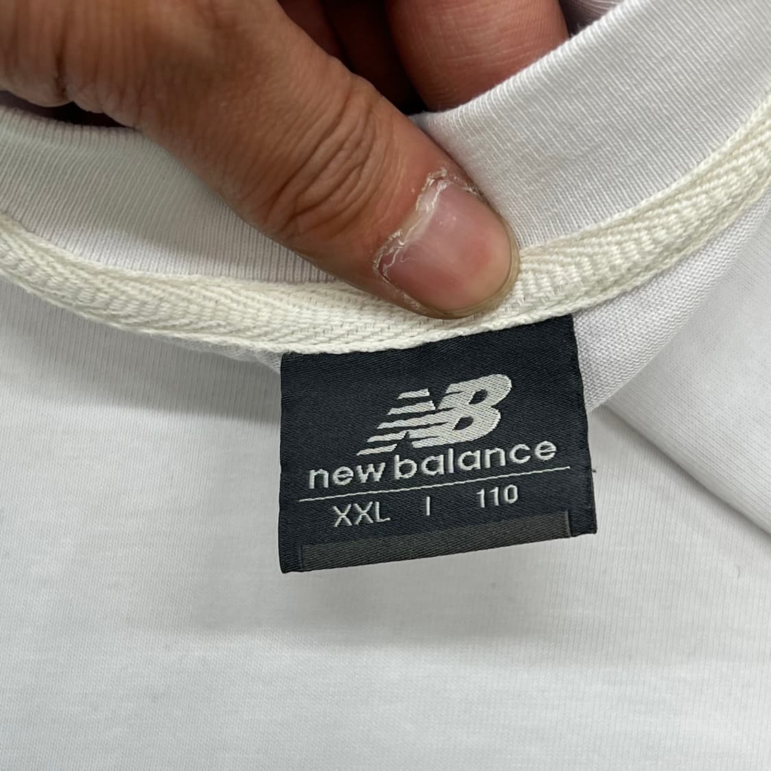 뉴발란스 프렌즈 슈박스 반팔티 r3583 상품이미지6