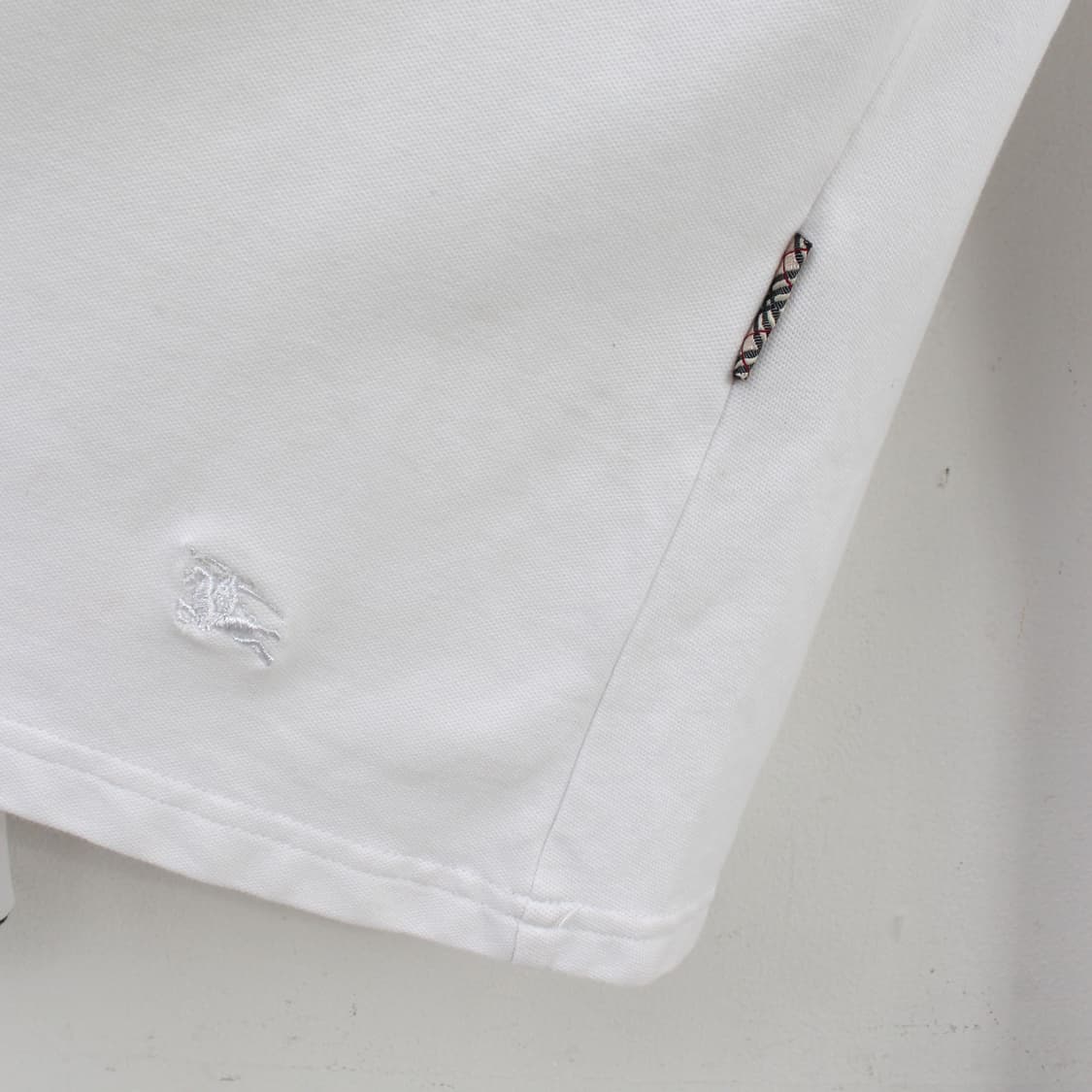 버버리 체크 화이트 카라티 pk셔츠 상품이미지4