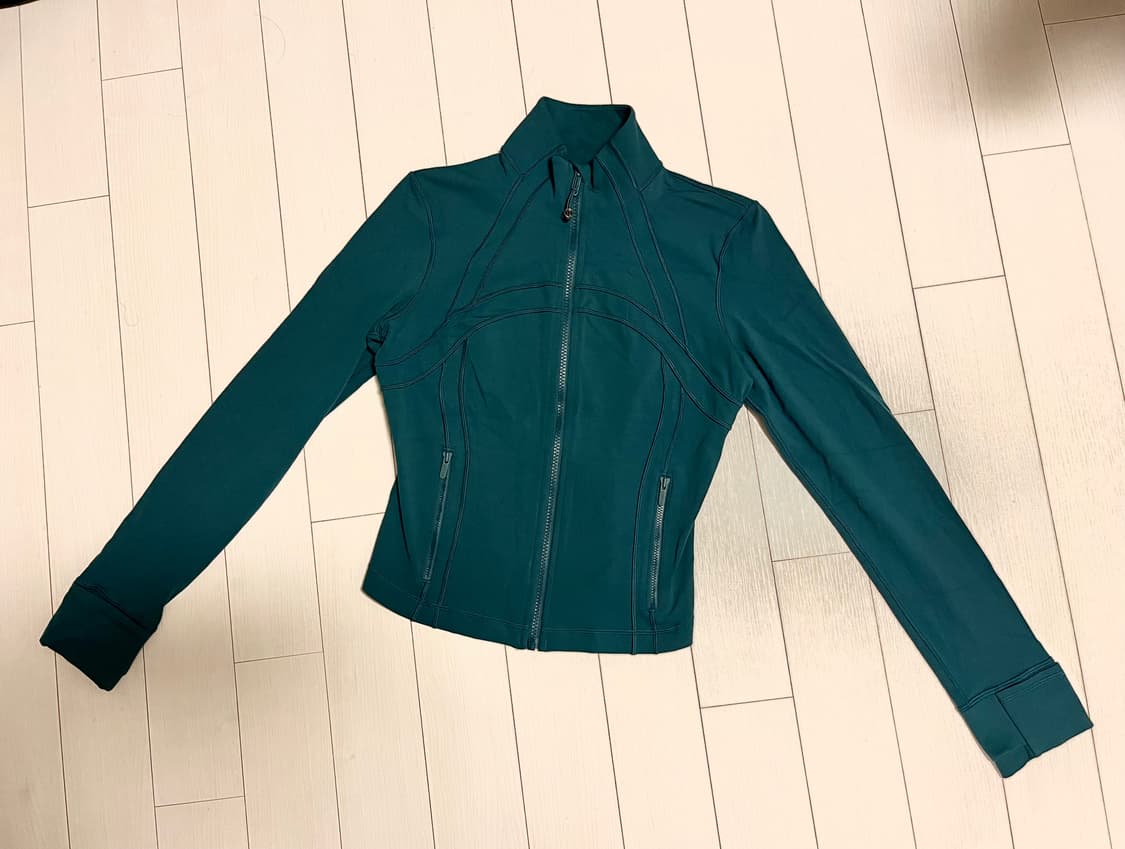 [매장 정품] 룰루레몬 크롭 디파인 재킷 리브드 Nulu 상품이미지1