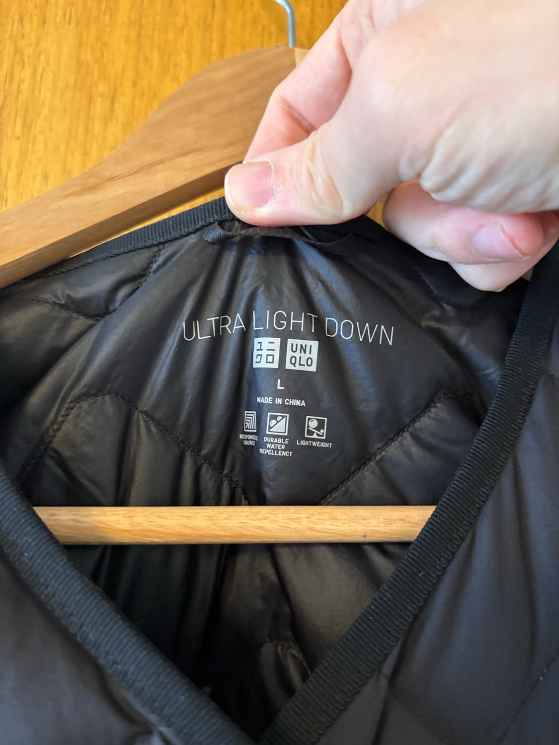 유니클로 울트라라이트 다운 블랙 패딩 상품이미지3