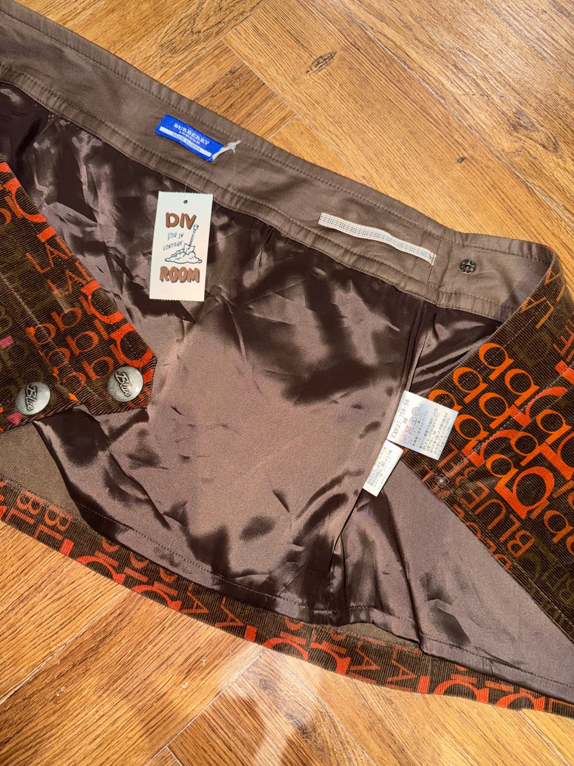 버버리 y2k 골덴 미니스커트  상품이미지10