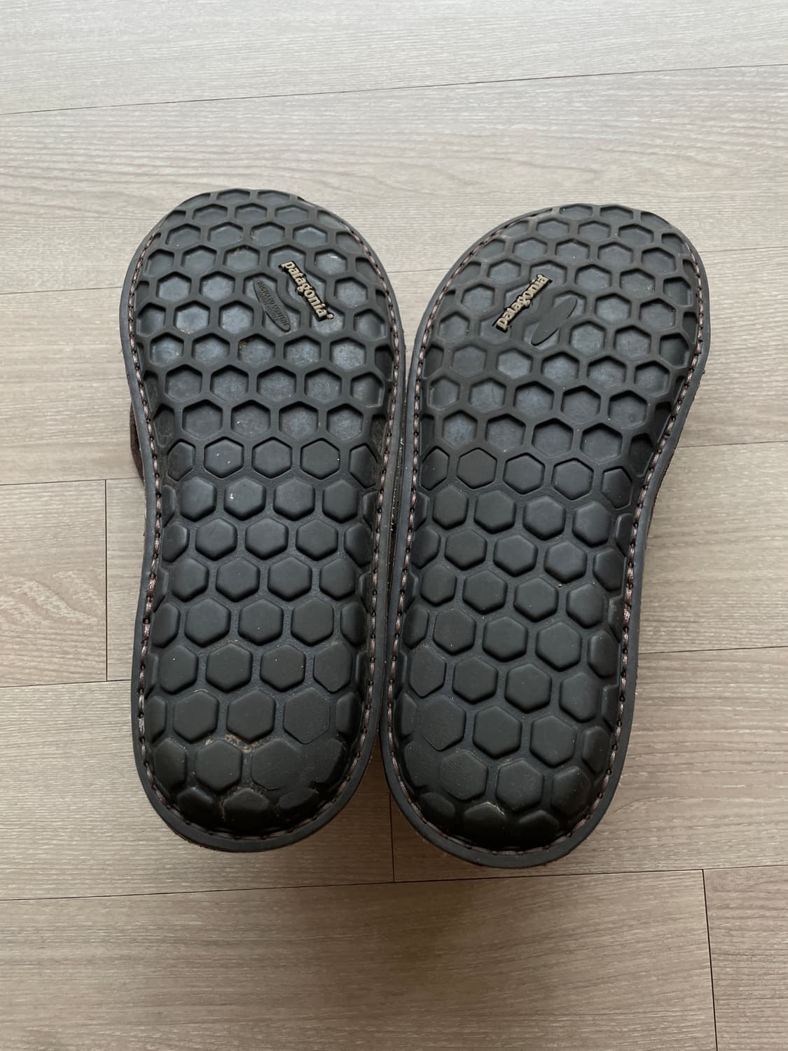 파타고니아 loulu 룰루 레더 슈즈 벨벳 브라운 상품이미지2