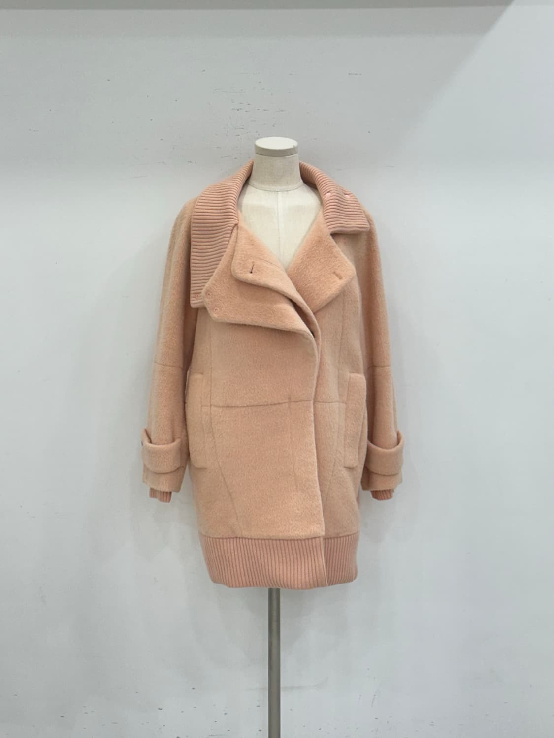 오즈세컨 코트 상품이미지2