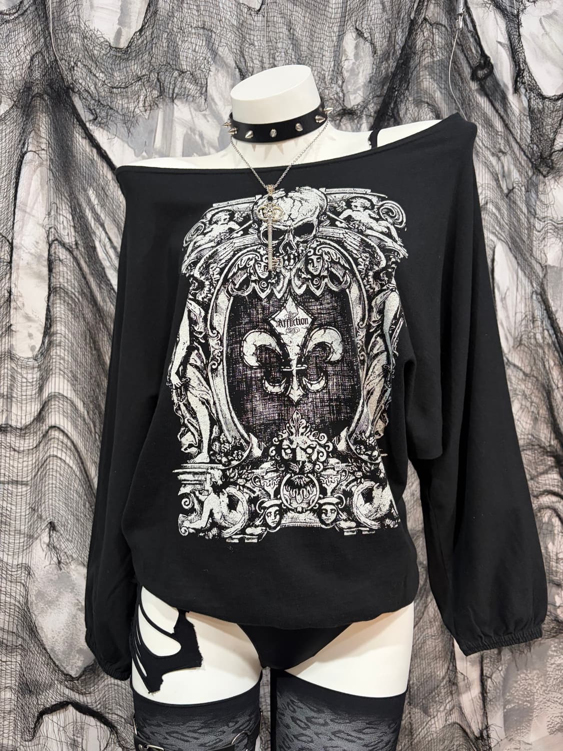 Gothic Y2K skull gored fit off-shoulder  상품이미지5
