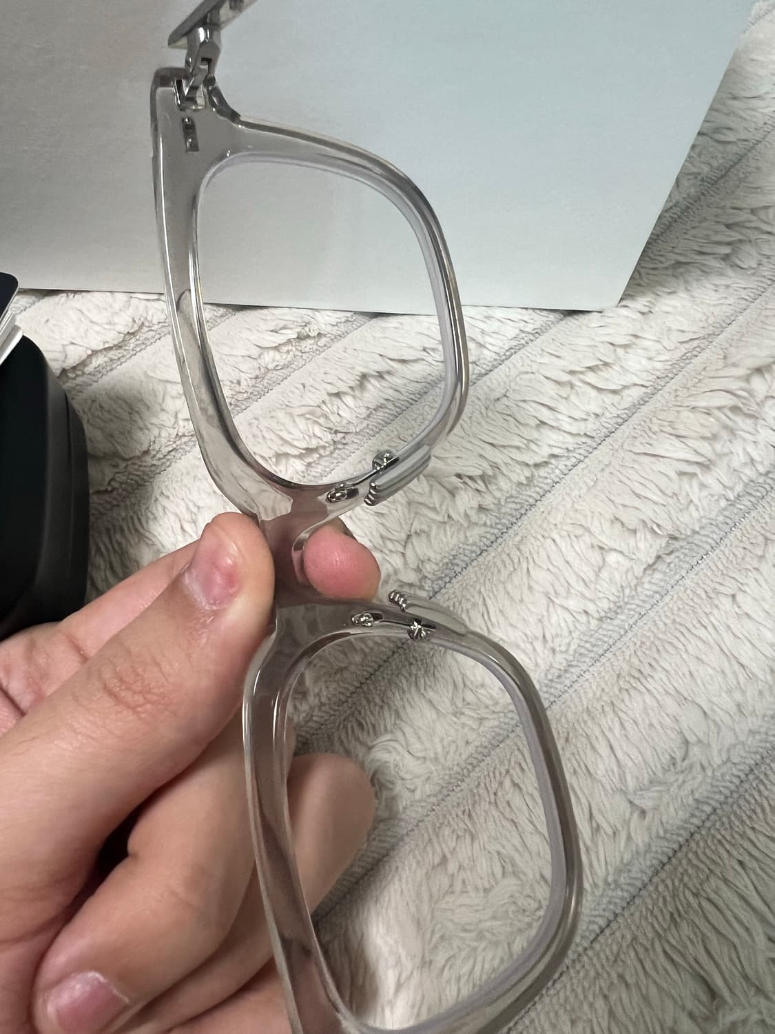 (새상품)젠틀몬스터 gc7 반투명 안경 상품이미지5