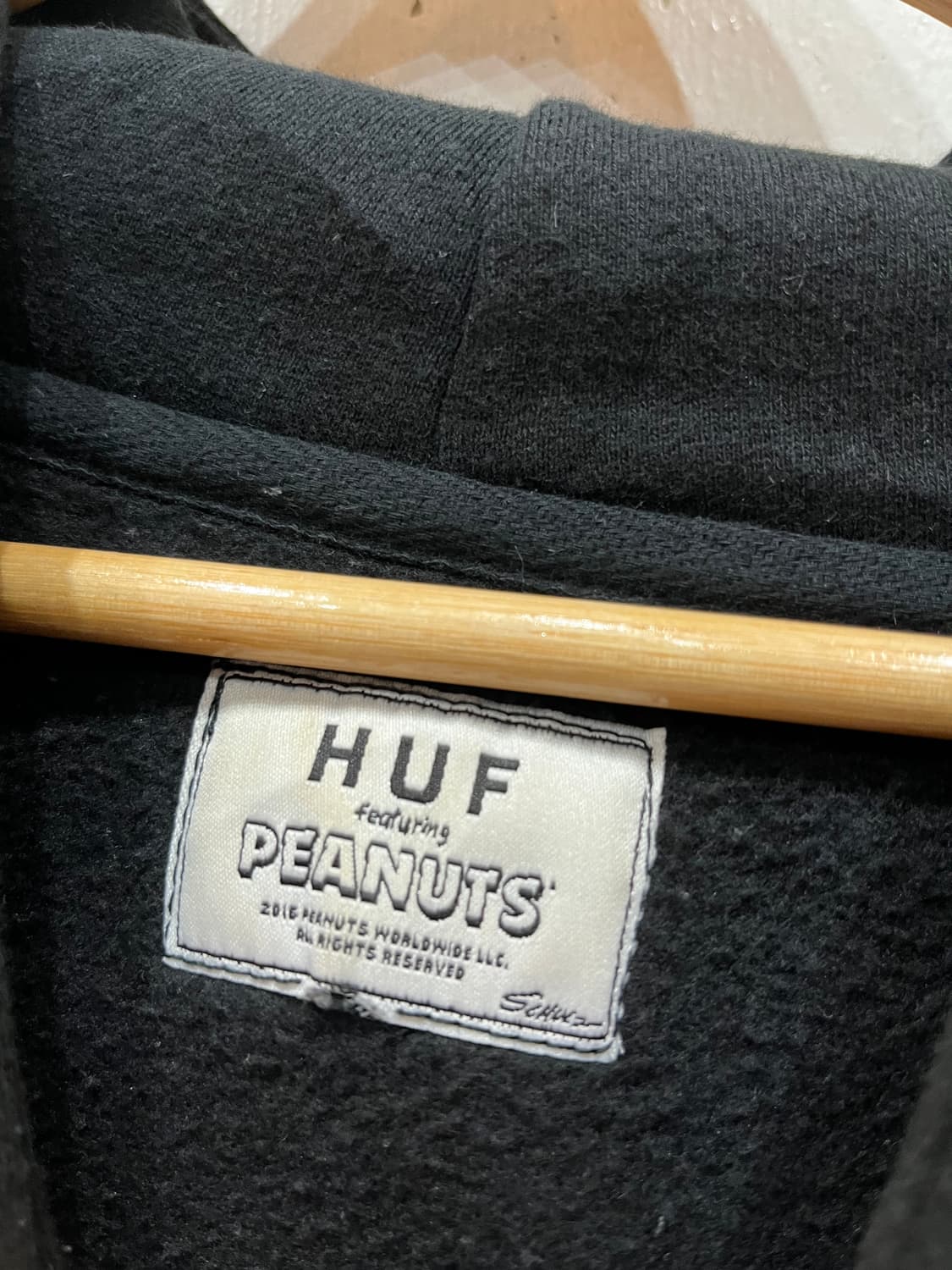 HUF 허프 피넛츠 8볼 후드 블랙 상품이미지5