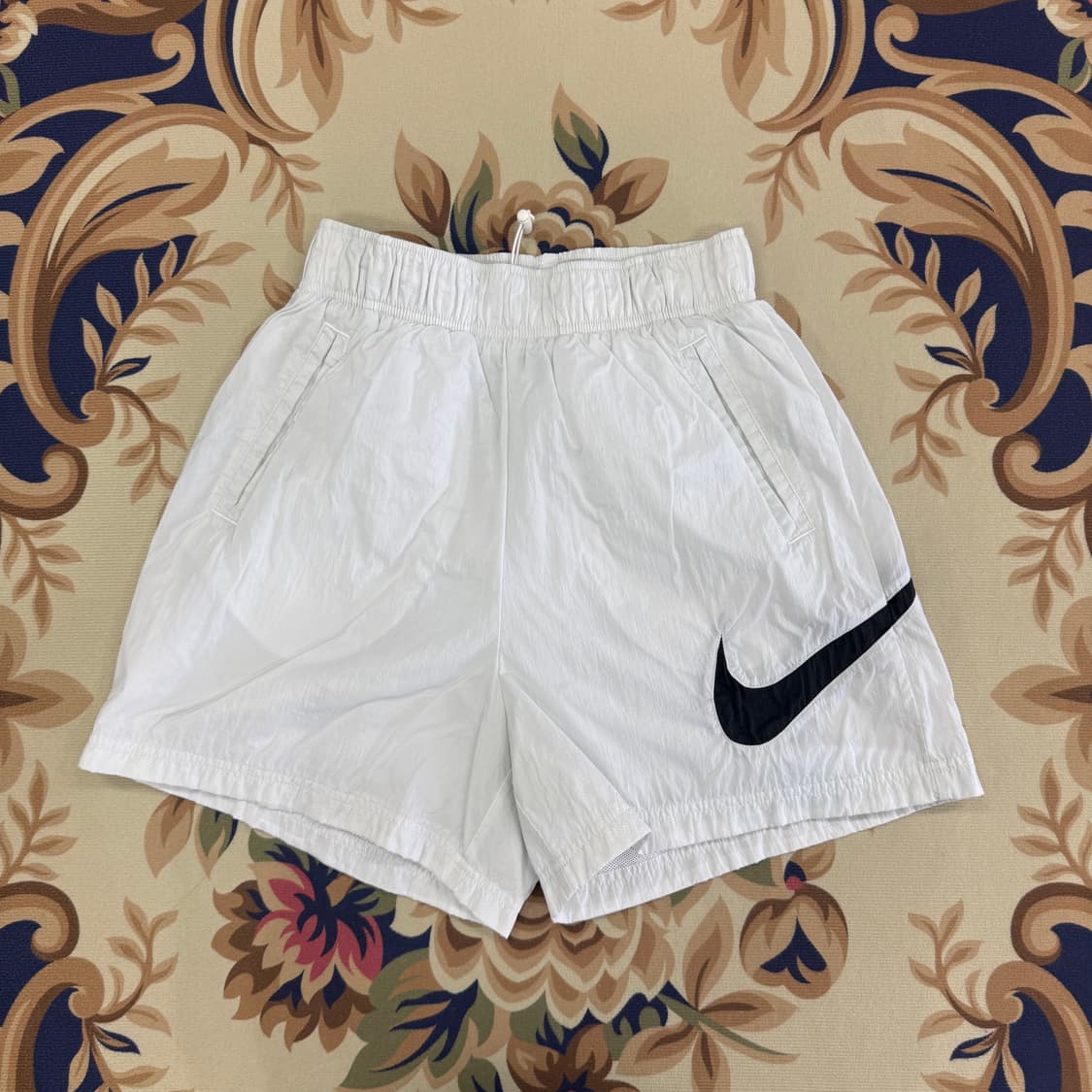 (우먼즈M)나이키 Nike 빅스우시 반바지(화이트) 상품이미지1