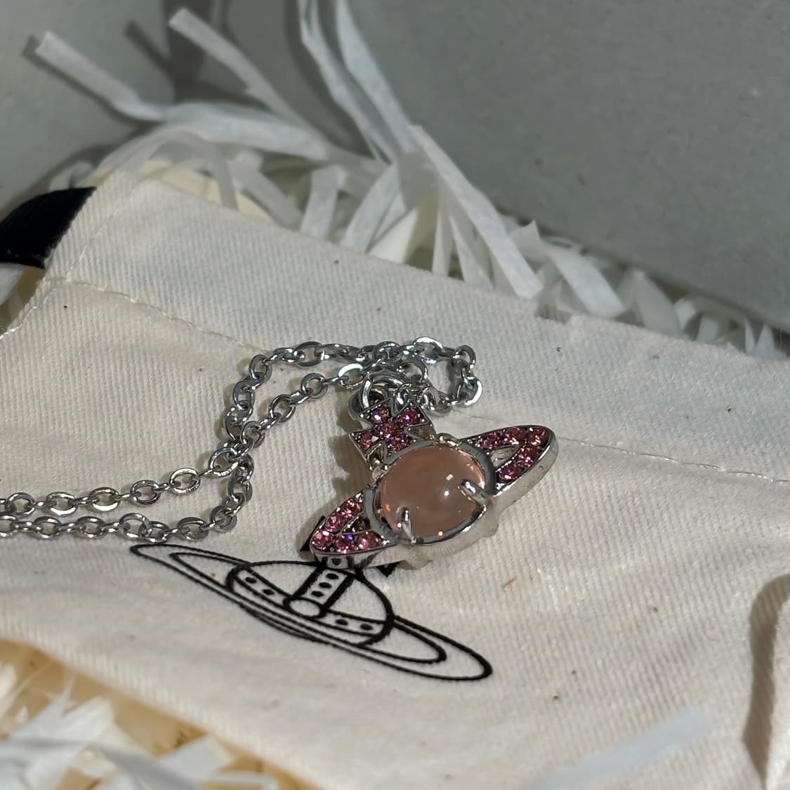 풀박스) 비비안웨스트우드 핑크 라인스톤 펜던트 목걸이 상품이미지2