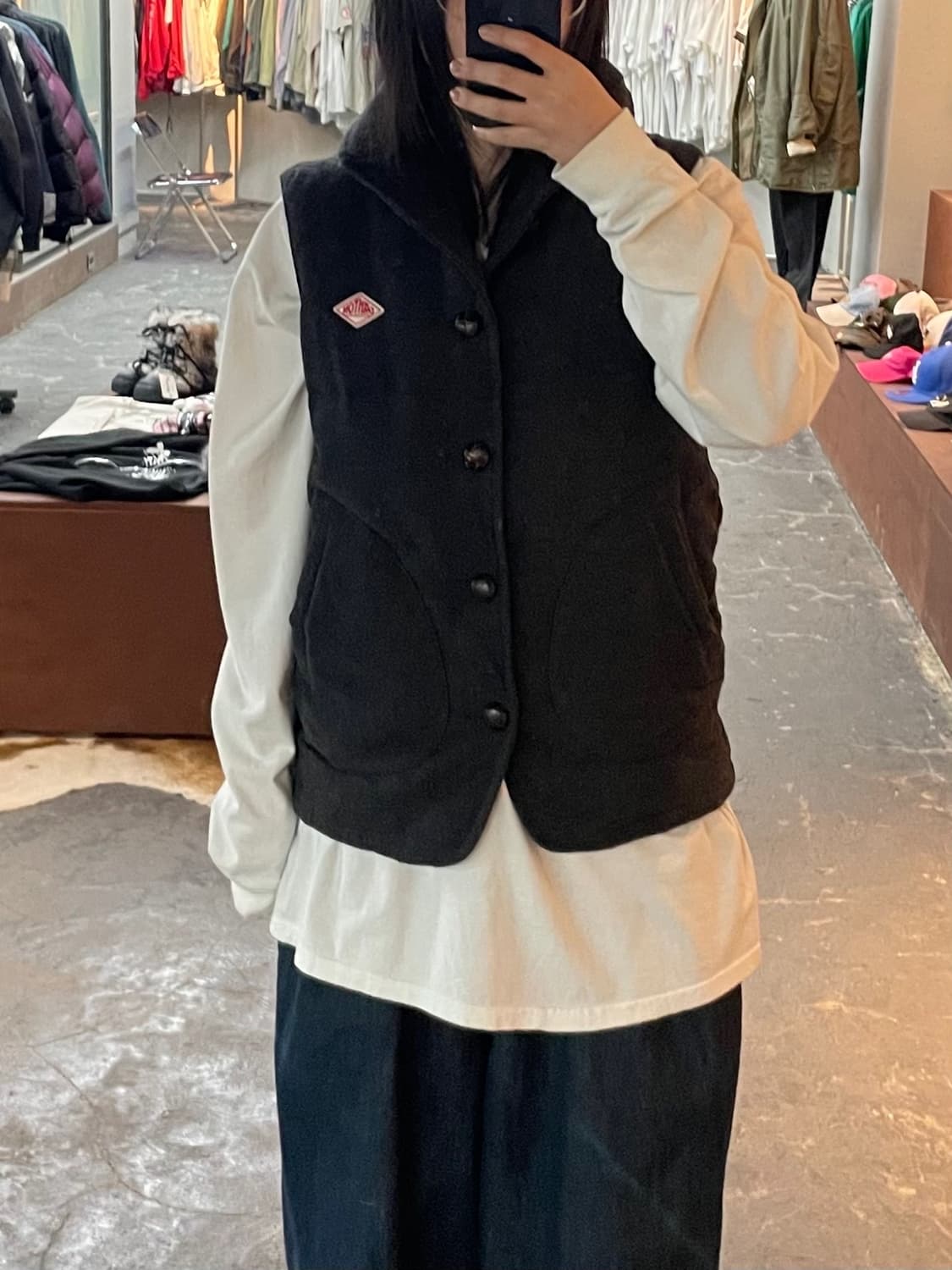 단톤 x 빔즈 울 다운 베스트 H1743 상품이미지1