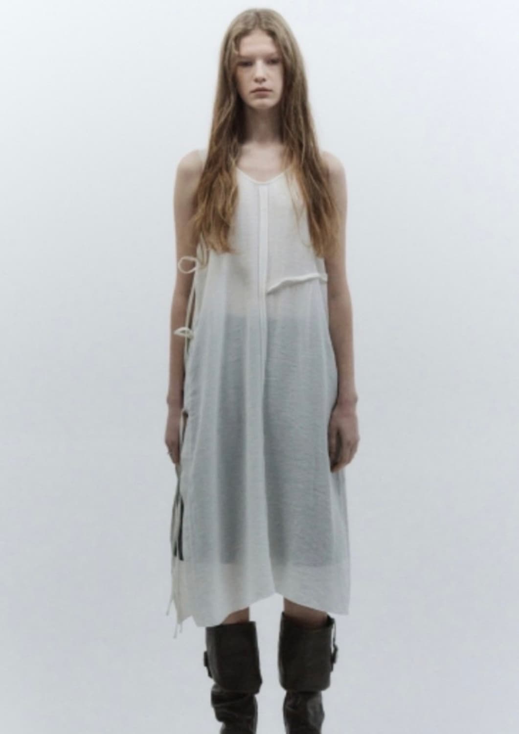 인사일런스 레이어드 쉬어 롱 원피스 상품이미지1