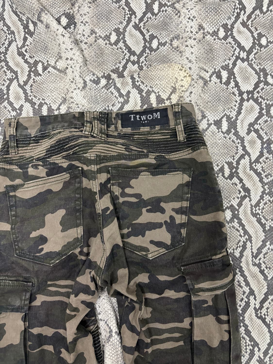 Camo Pattern Slim Fit Zip Pants 상품이미지8