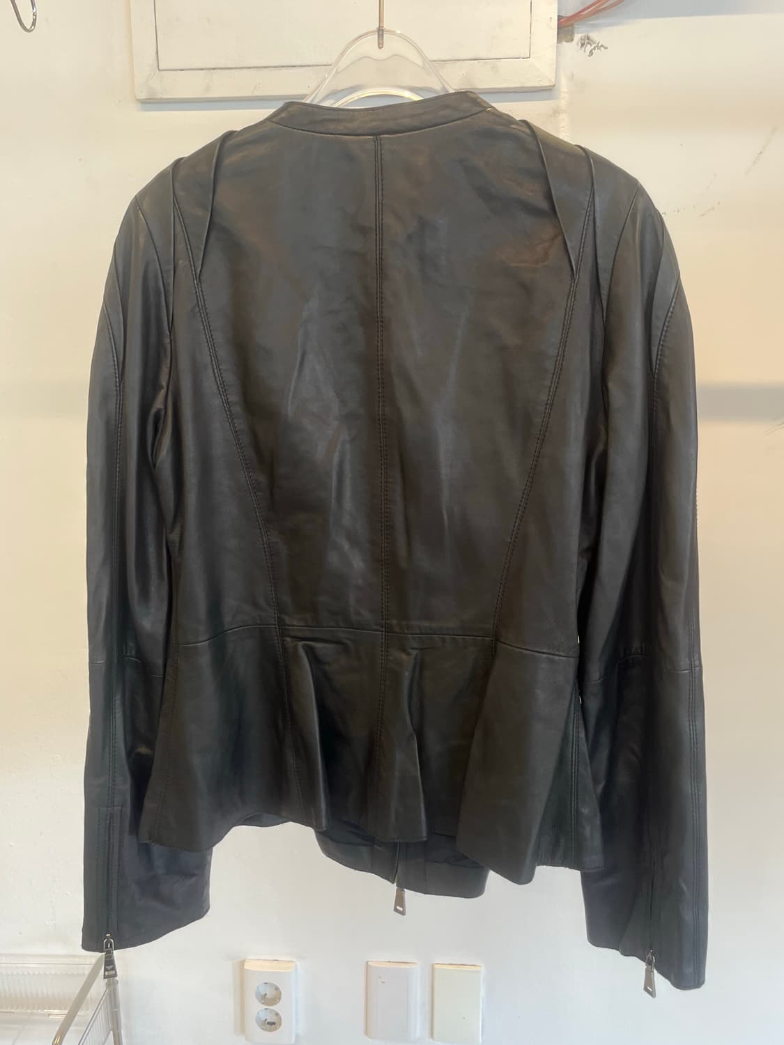 Emporio Armani Round Neck Leather Jacket 상품이미지3