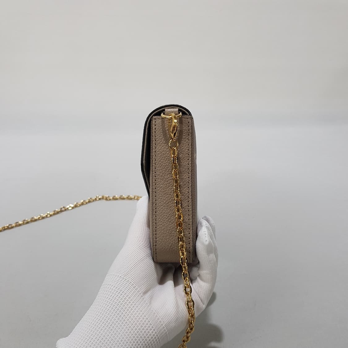 루이비통 앙프렝뜨 포쉐트 펠리시 M69977 상품이미지3