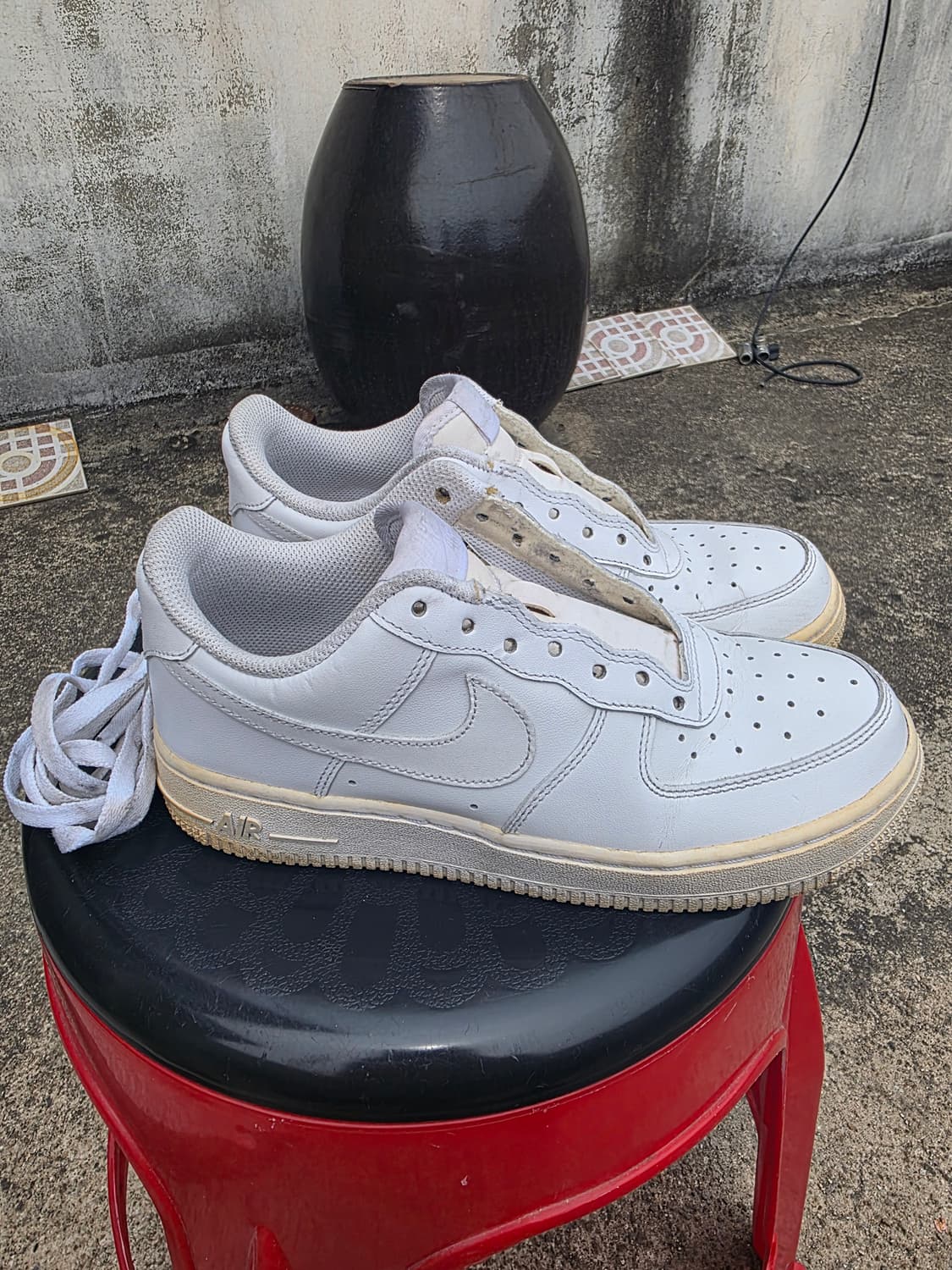 나이키 에어포스1 로우 화이트 껌솔 235 상태좋음 여성추천 상품이미지3