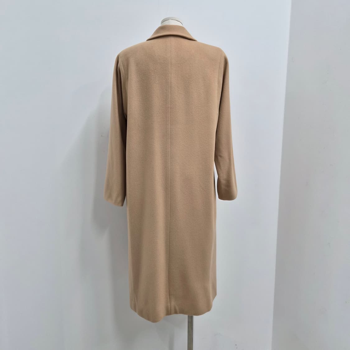 울100 베이지 라운드카라 클래식 롱코트  상품이미지3