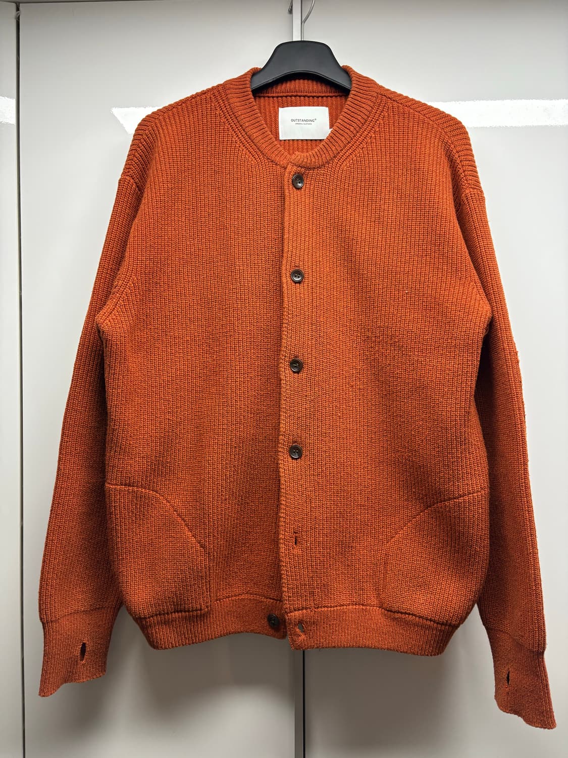 아웃스탠딩 램스울 라운드 넥 가디건 상품이미지1