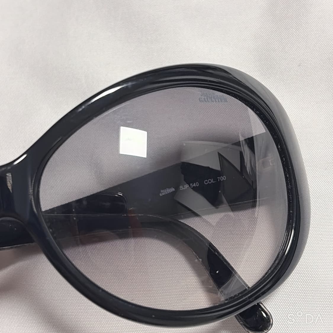 장폴고티에 블랙 선글라스 + 케이스 상품이미지8