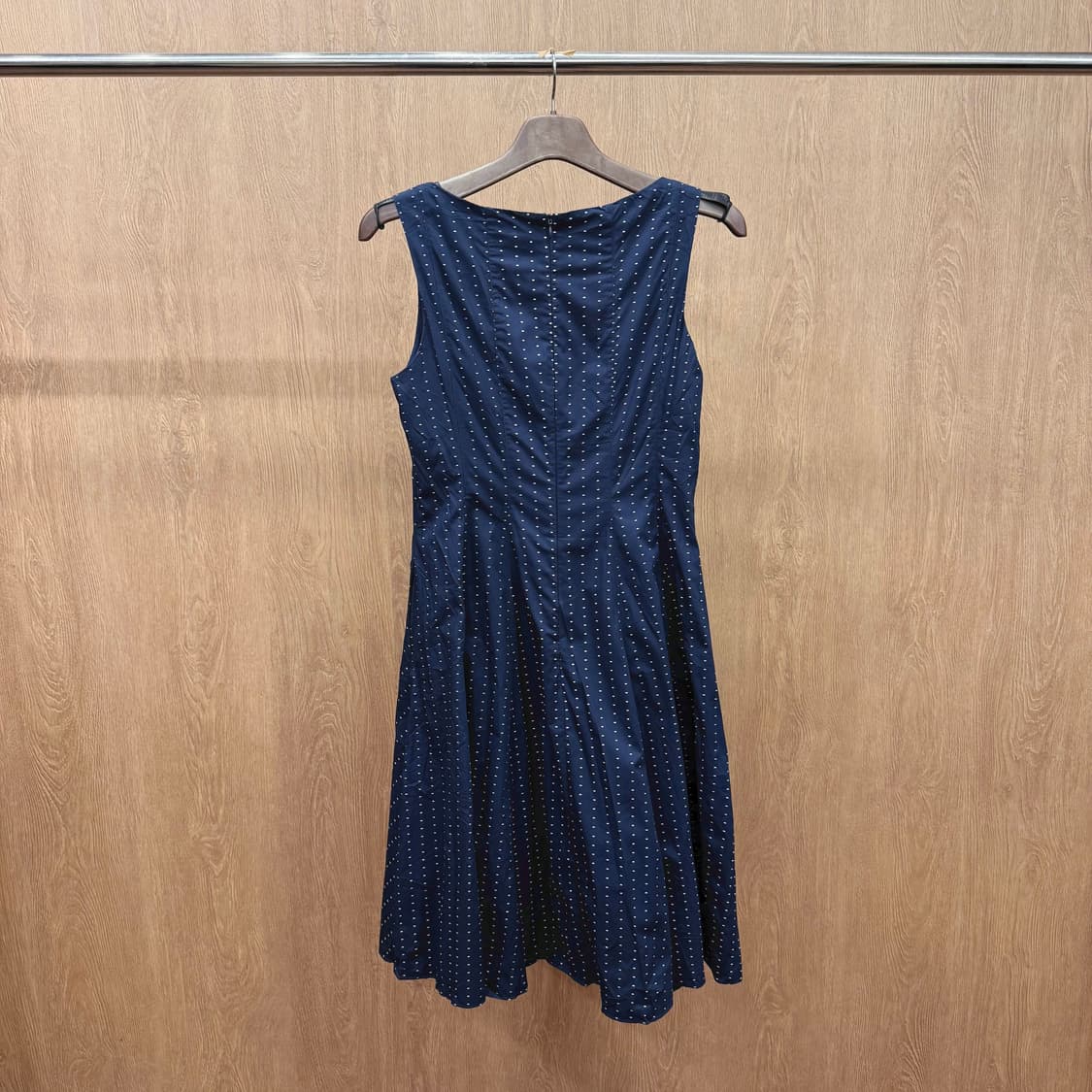 아돌포 도밍게즈 슬리브리스 브이넥 원피스 도트 패턴 백 지퍼 네이비 상품이미지3
