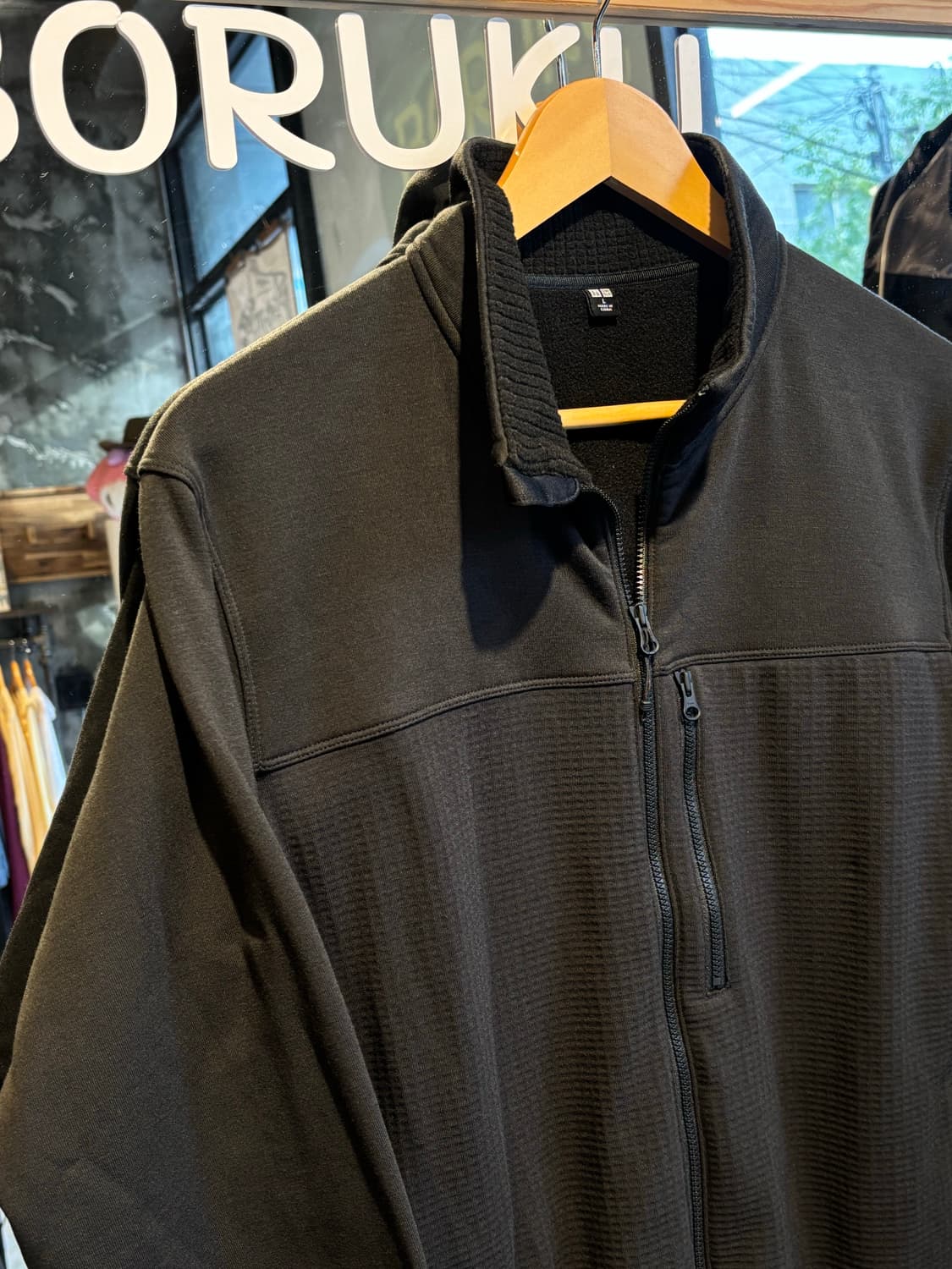 유니클로 기모 블랙 집업져지 상품이미지2