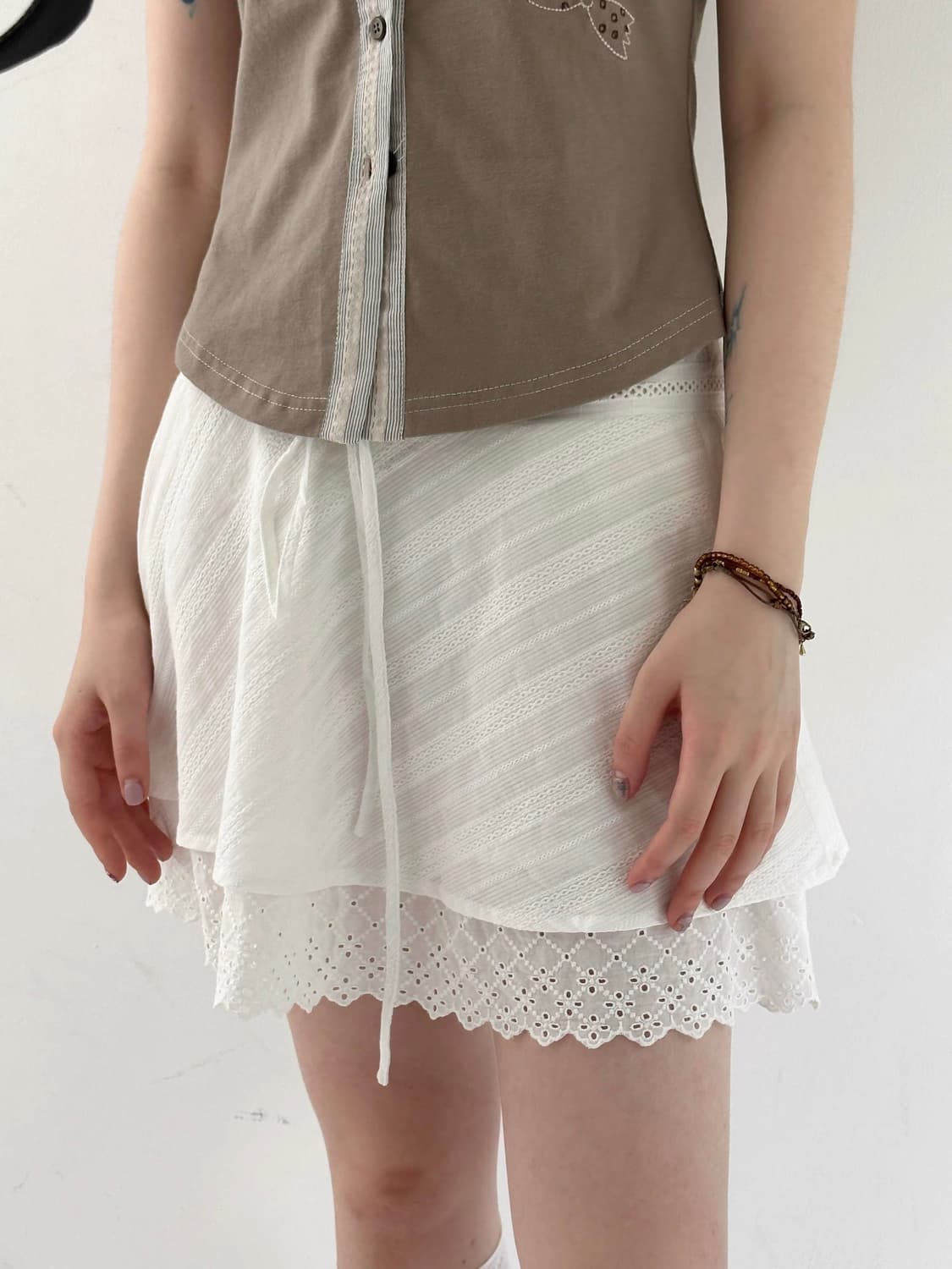 Sicastra 화이트 펀칭레이스 미니스커트 F 상품이미지1