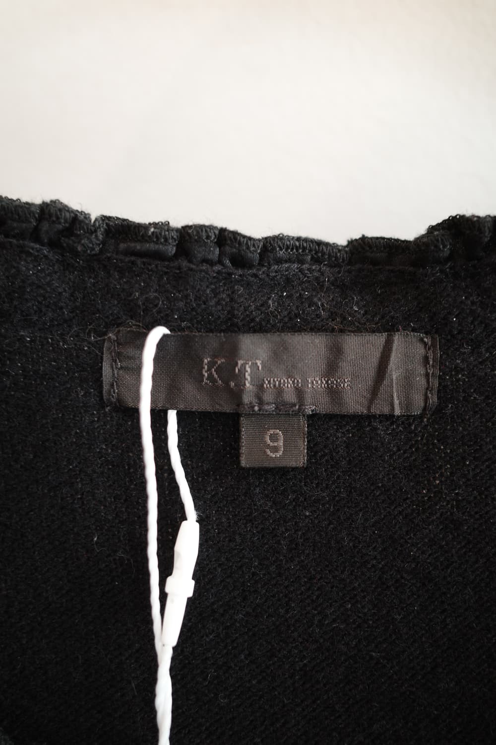 K.T 슬리브리스 니트 탑  상품이미지3