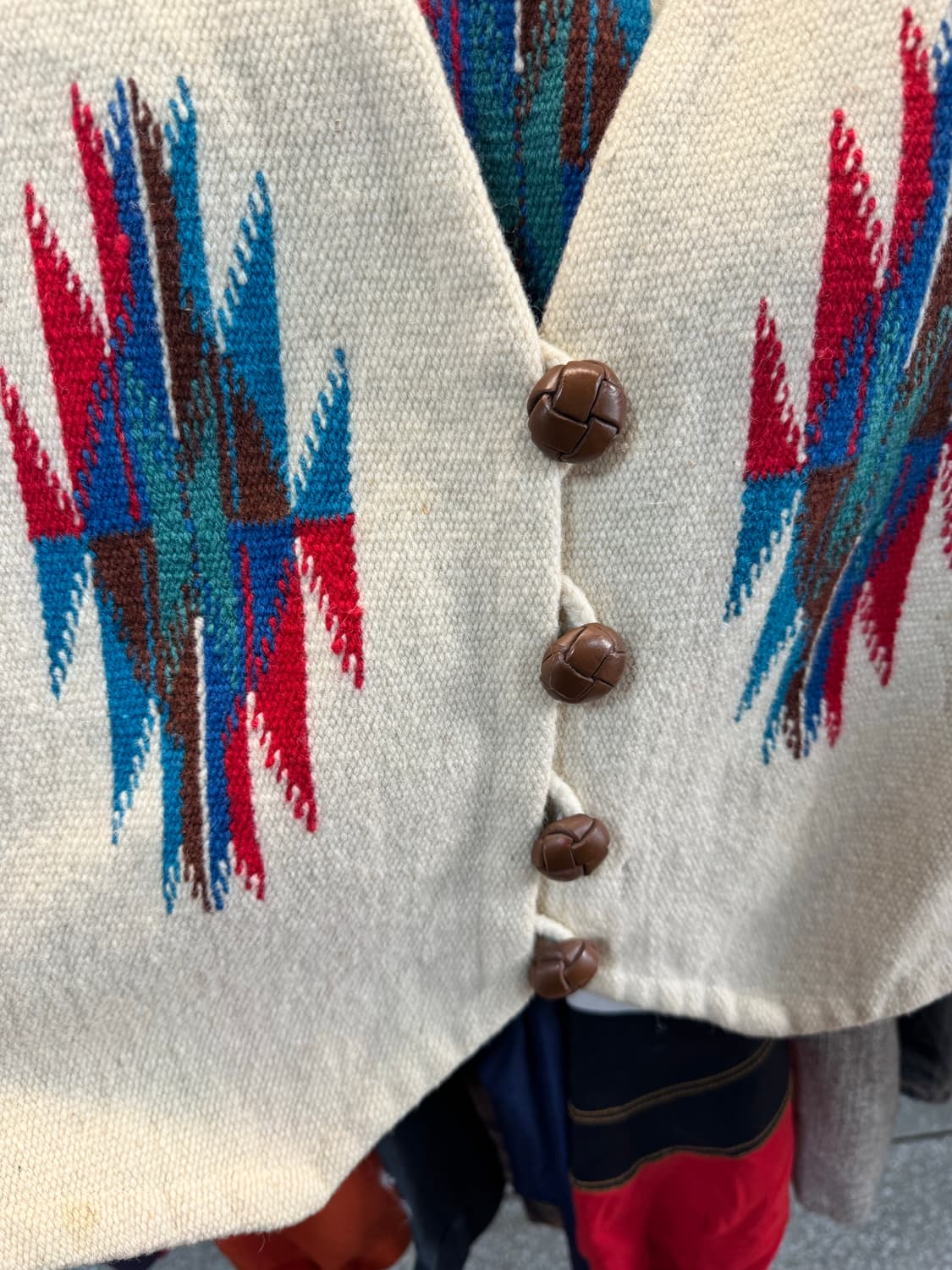 오르테가 핸드 우븐 울 치마요 베스트 조끼 상품이미지3