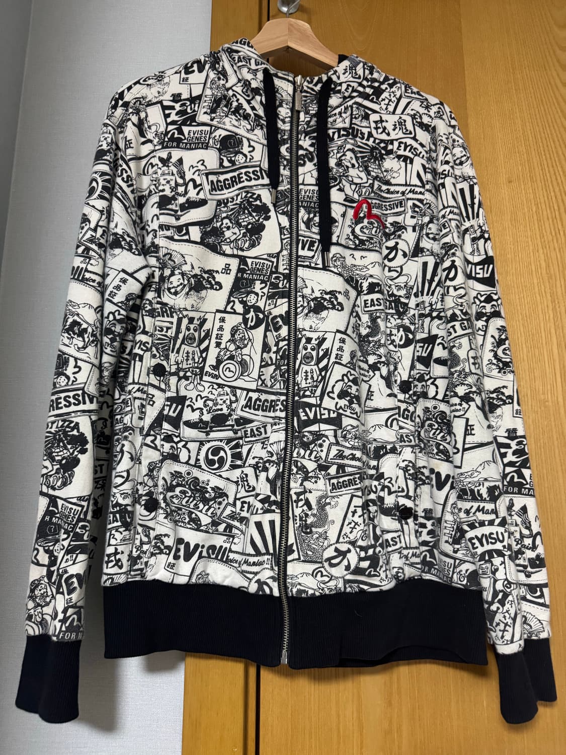 에비수 만화 프린팅 후드집업 상품이미지1