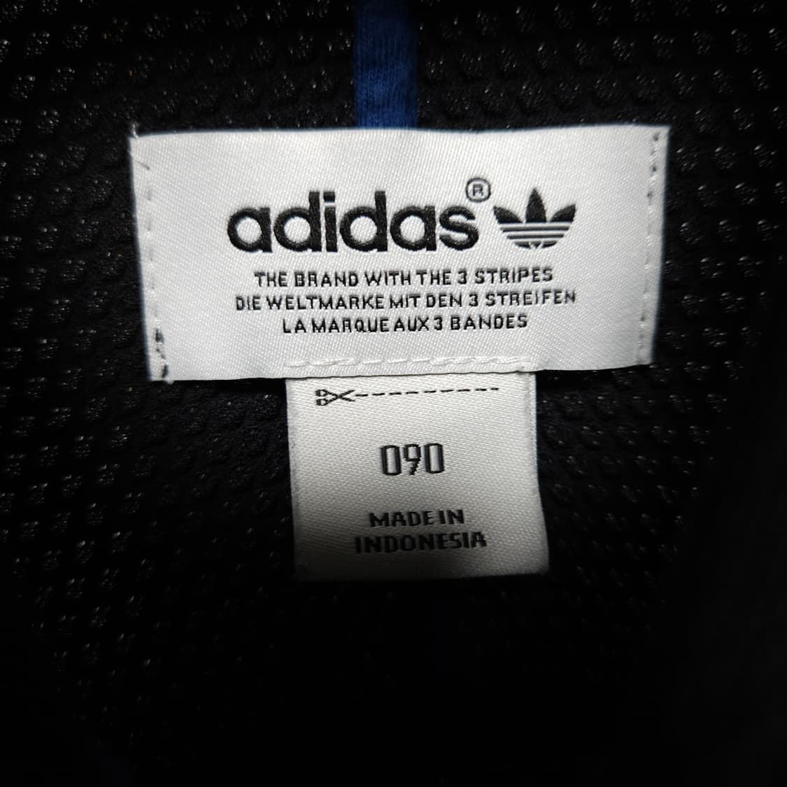 90 ) 아디다스 여성 메쉬 가오리핏 크롭 AOP 트랙탑 져지 상품이미지5