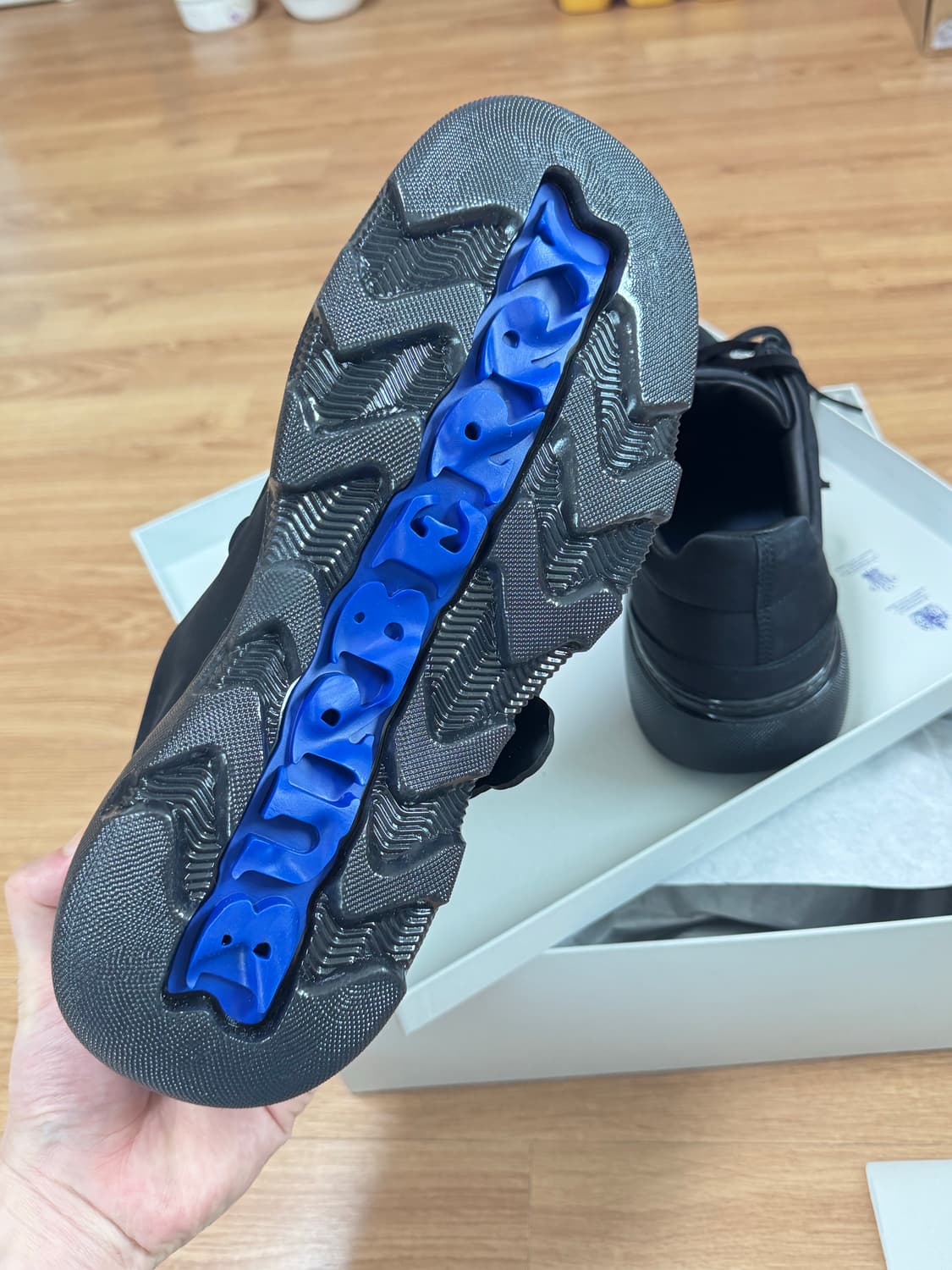 버버리 크리퍼 레이스업 블랙 EU42 270 상품이미지5