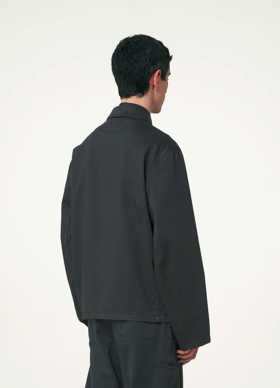 르메르 워크웨어 자켓 가먼트 다이드 코튼 사틴 미드나이트 그린 멀티포켓 상품이미지3