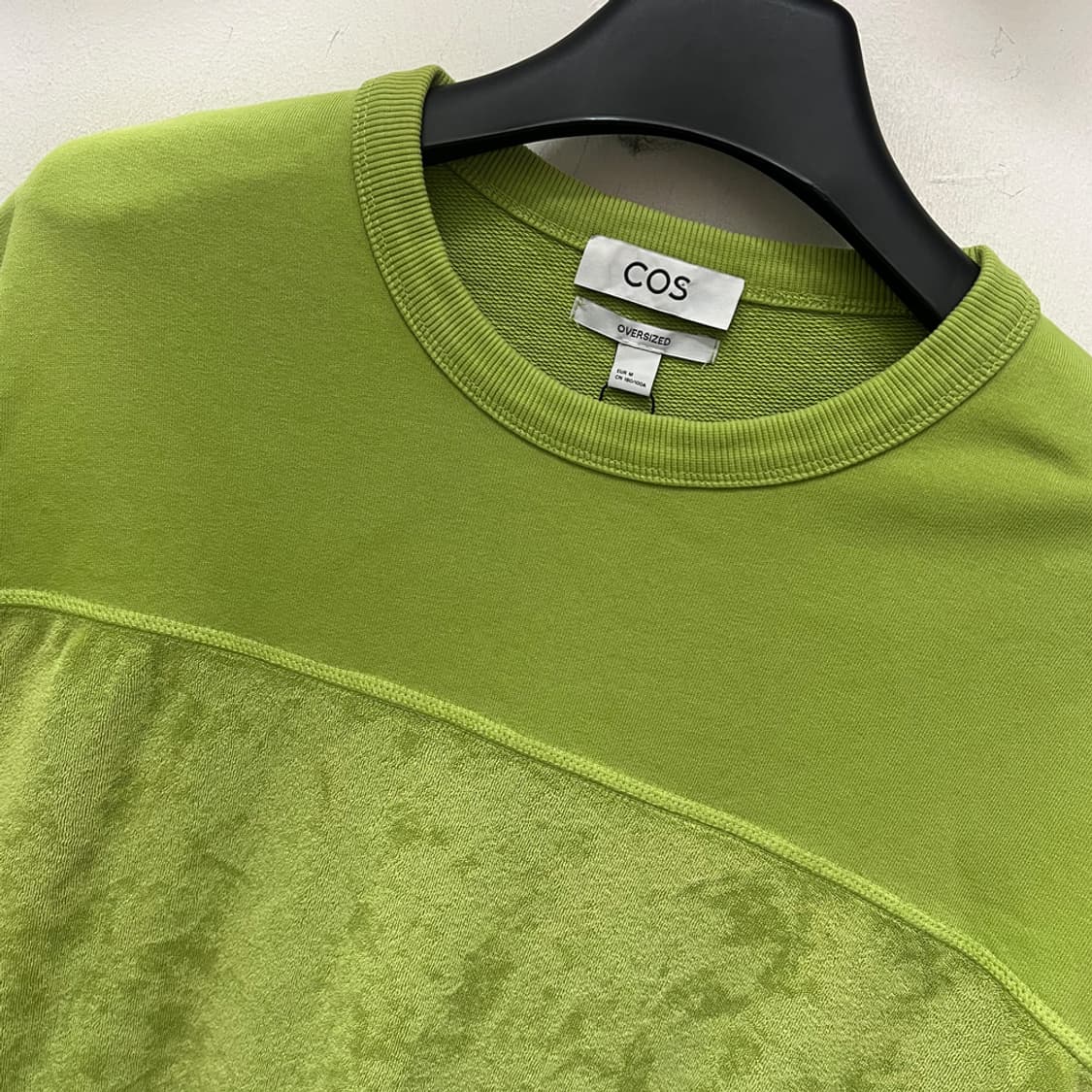 COS 코스 오버사이즈 콘트라스트 판넬 반팔티 해외 M 상품이미지3
