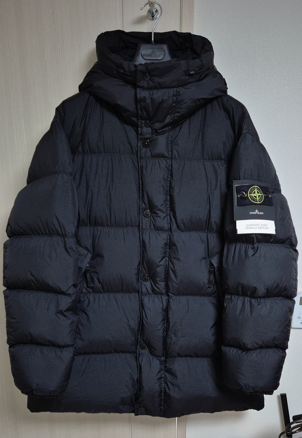 [XXL] 스톤아일랜드 25fw 크링클랩스 패딩 블랙 상품이미지2