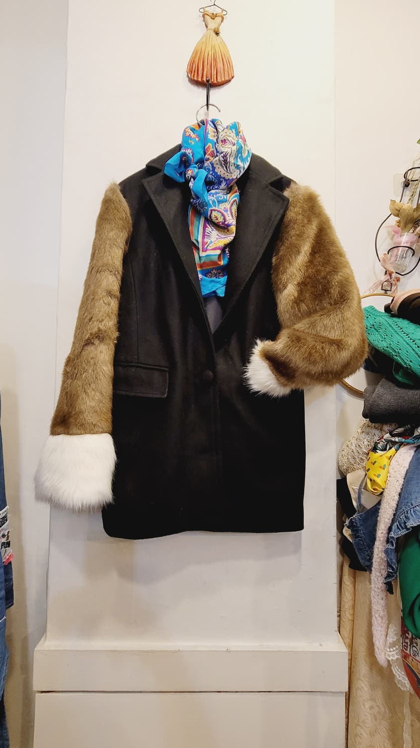 딘트 에코밍크 퍼코트 상품이미지1