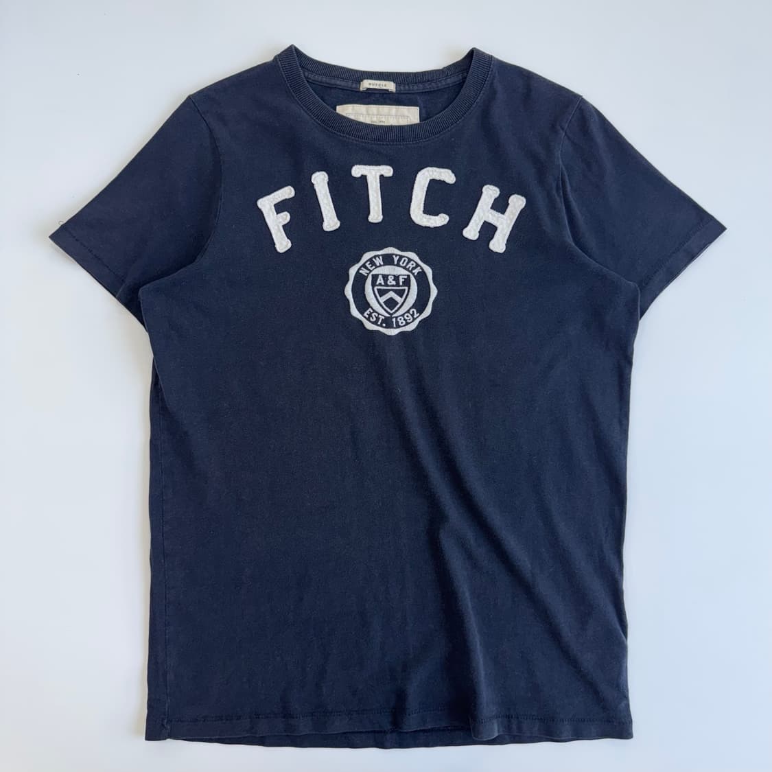 Abercrombie 아베크롬비 네이비 반팔 상품이미지3