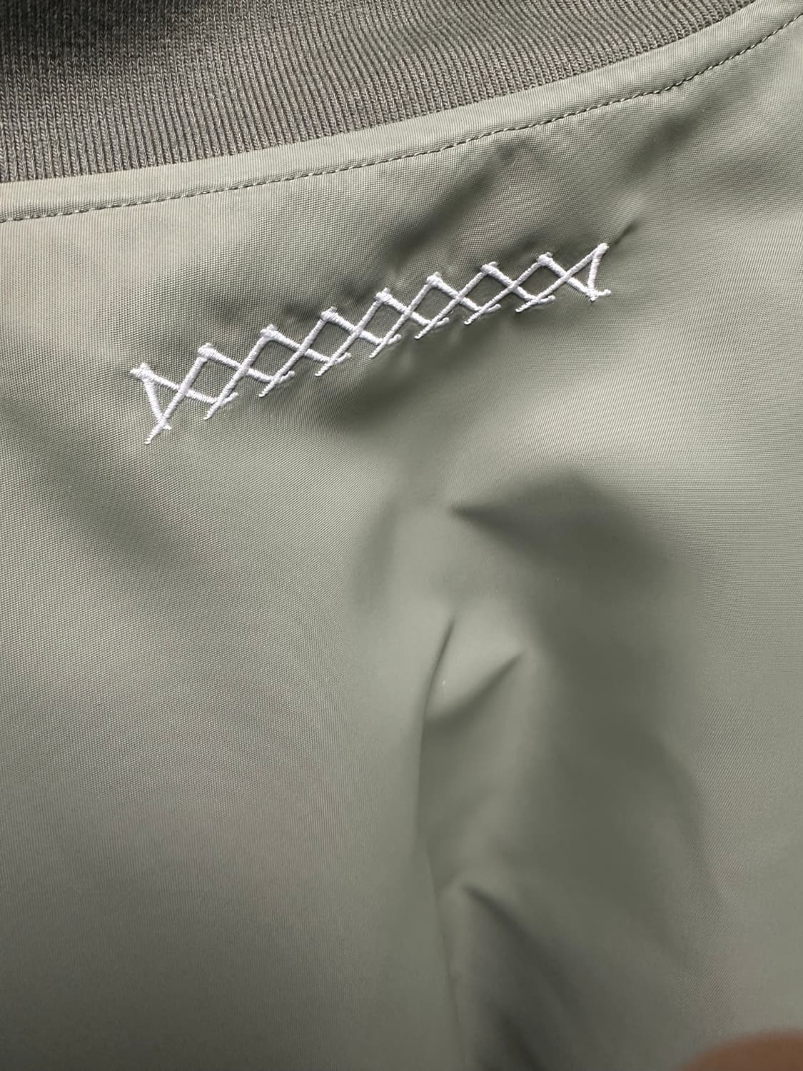 [M]준느 j48 나일론 카키 봄버 상품이미지3