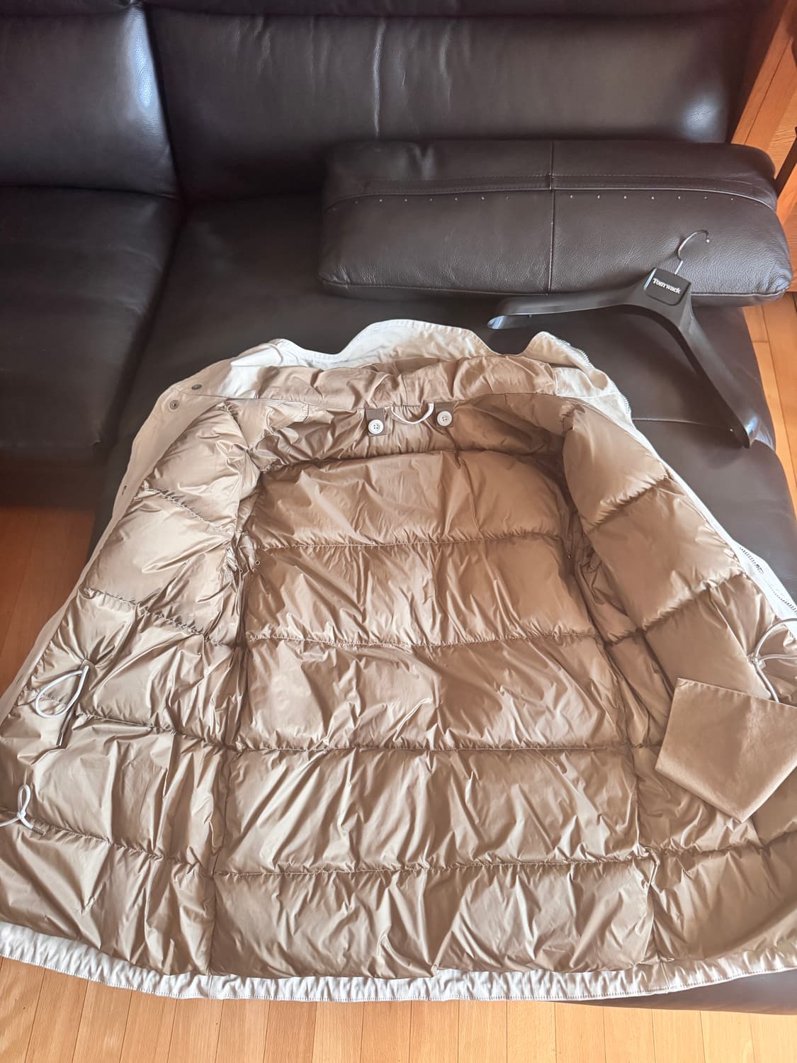 텐씨 패딩 43사이즈 판매합니다 상품이미지3