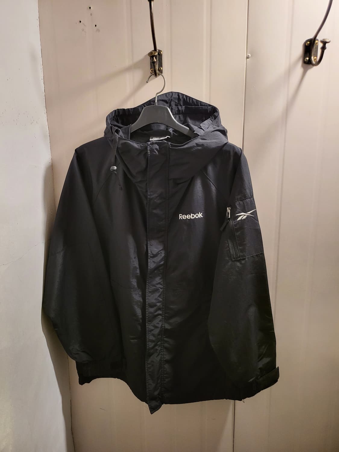 [100]리복  후드 오버핏 블랙 바람막이 상품이미지1