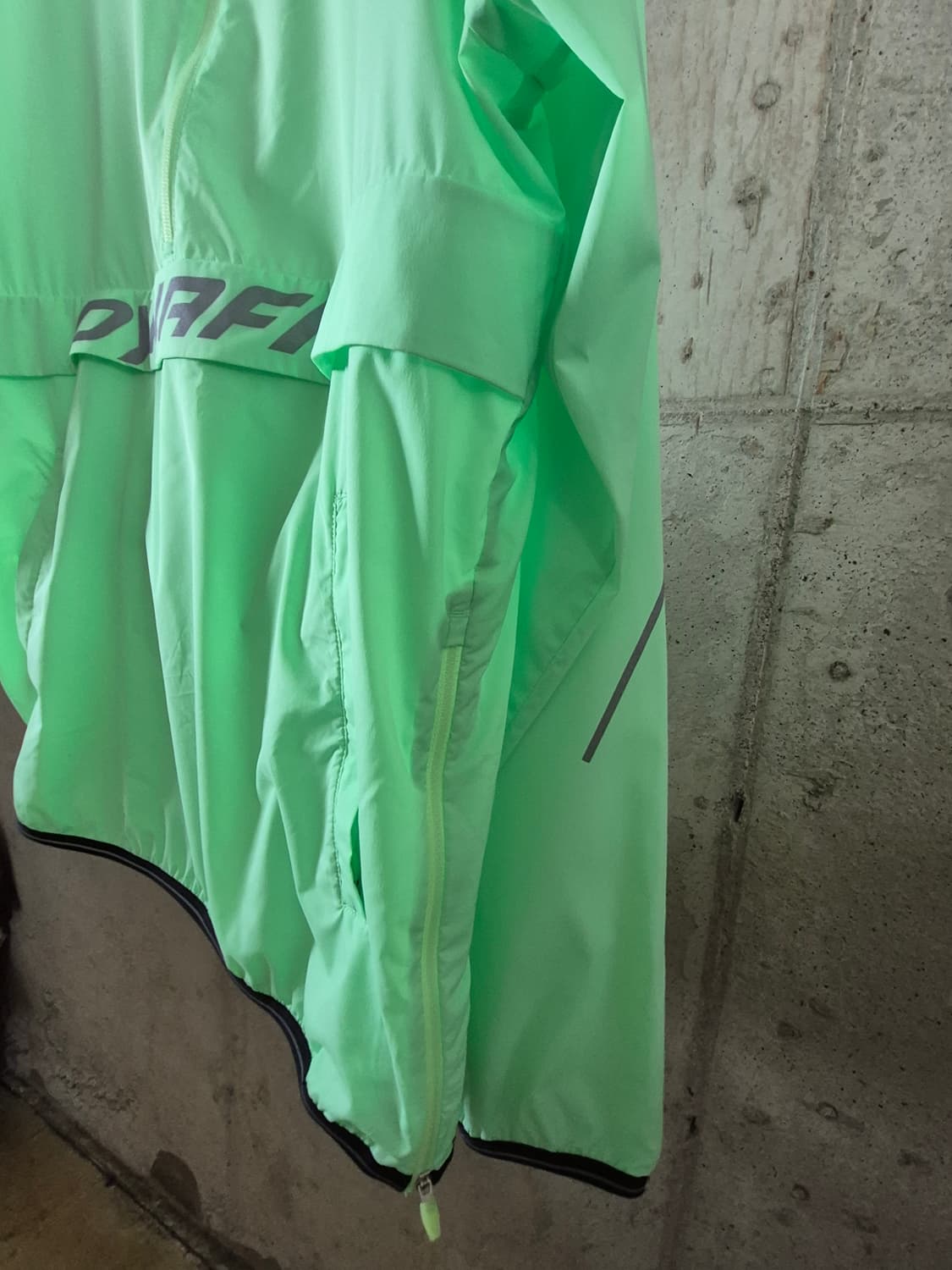 다이나핏 이노락바람막이 상품이미지2