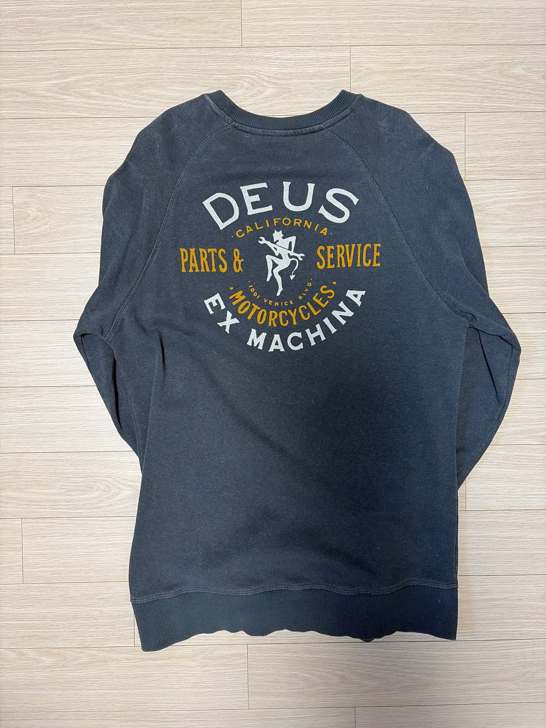Devil Crew Sweatshirt Washed Black 상품이미지3